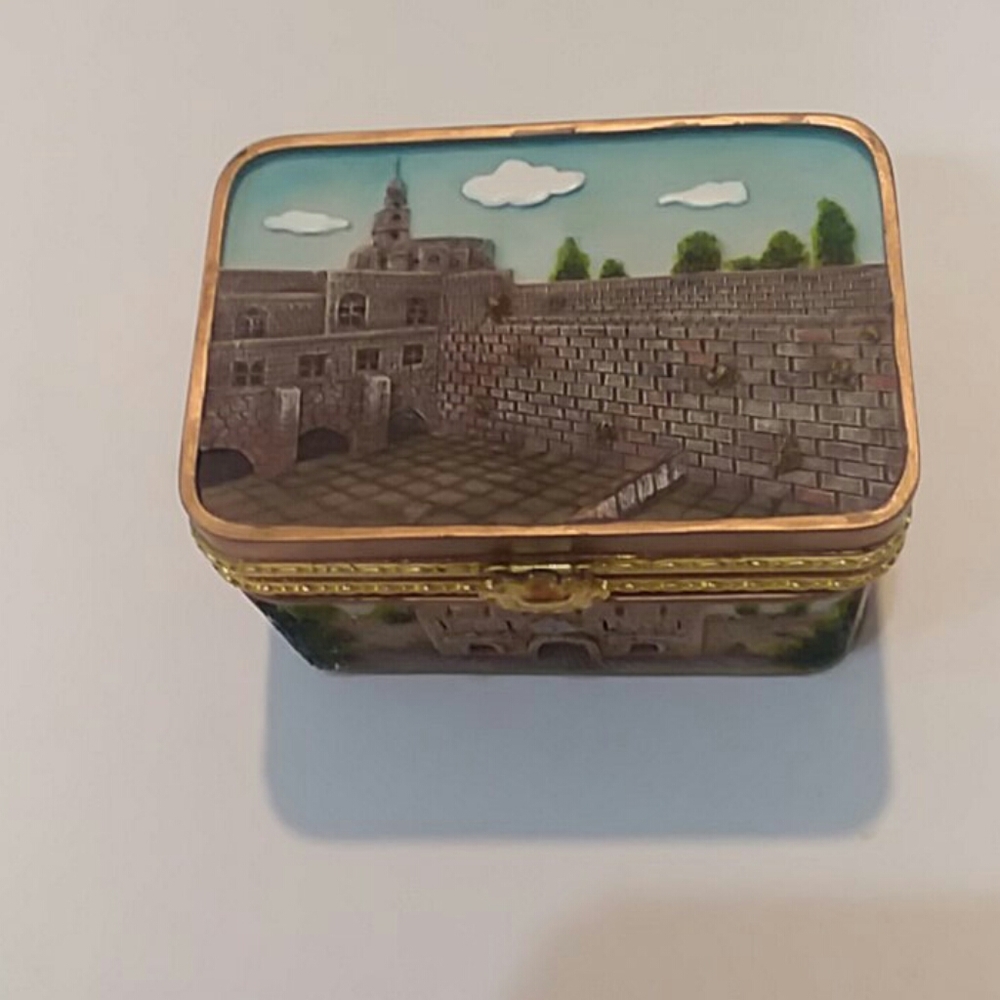 Medium sized hand painted Jewelry Box